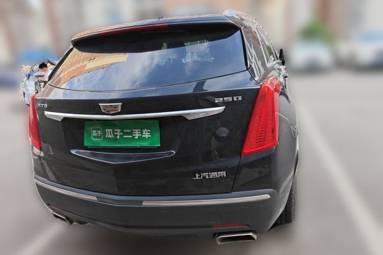 Used Cadillac XT5 2017 Anniversary Edition 25T Luxury Model Rear