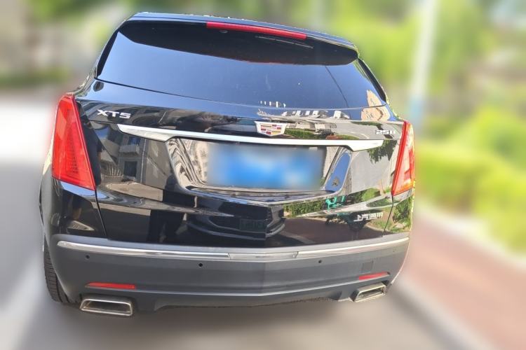 Used Cadillac XT5 2017 Anniversary Edition 25T Luxury Model Rear