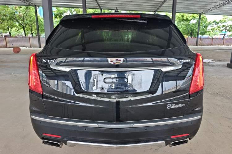 Used Cadillac XT5 2017 Anniversary Edition 25T Luxury Model Rear