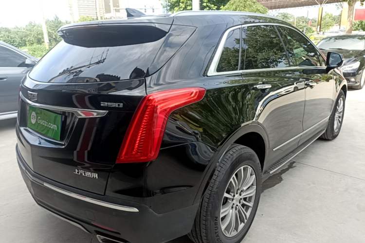 Used Cadillac XT5 2017 Anniversary Edition 25T Luxury Model Rear Right 45 Deg