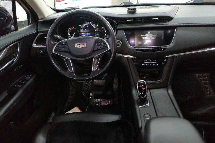 Used Cadillac XT5 2017 Anniversary Edition 28T Four-Wheel Drive Luxury Model Steering Wheel