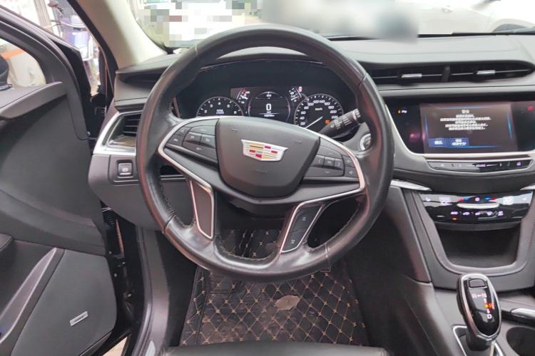 Used Cadillac XT5 2017 Anniversary Edition 28T Four-Wheel Drive Luxury Model Steering Wheel