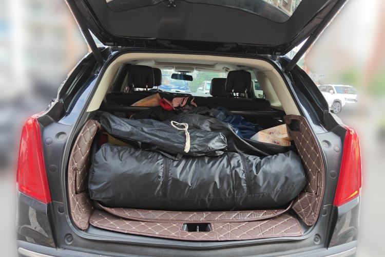 Used Cadillac XT5 2017 Anniversary Edition 25T Luxury Model Trunk