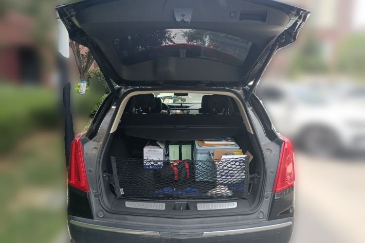 Used Cadillac XT5 2017 Anniversary Edition 28T Four-Wheel Drive Luxury Model Trunk