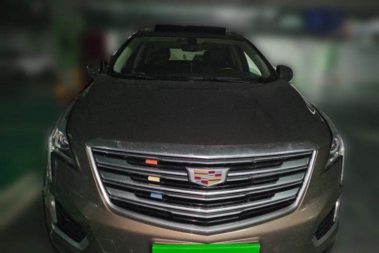 Used Cadillac XT5 2017 Anniversary Edition 25T Luxury Model Front