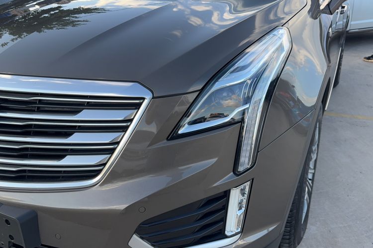 Used Cadillac XT5 2017 Anniversary Edition 28T Four-Wheel Drive Luxury Model Left Front Headlight