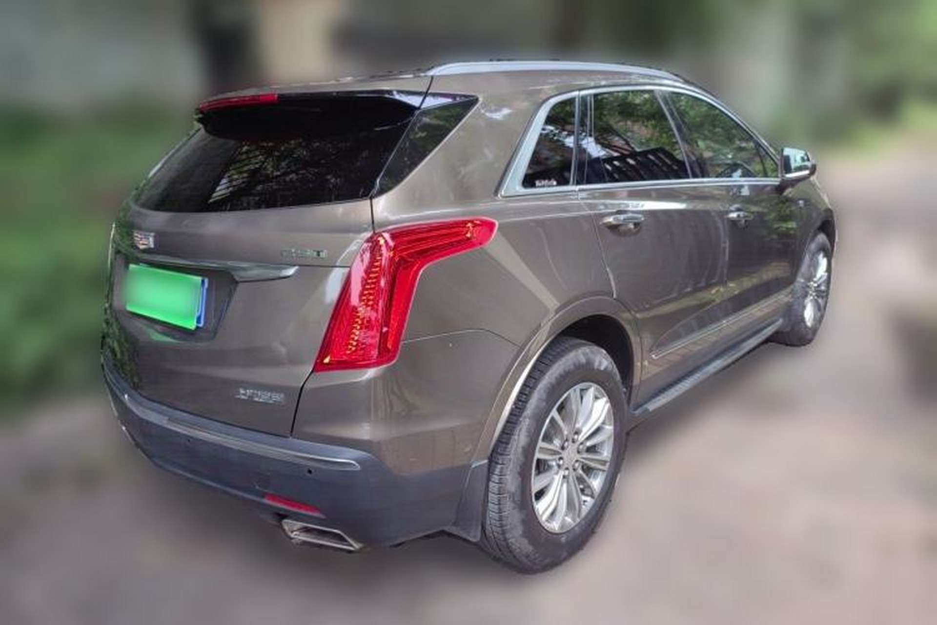 Used Cadillac XT5 2017 Anniversary Edition 25T Luxury Model Rear Right 45 Deg
