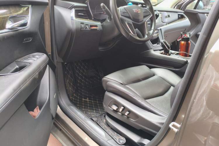 Used Cadillac XT5 2017 Anniversary Edition 28T Four-Wheel Drive Luxury Model Driver Seat