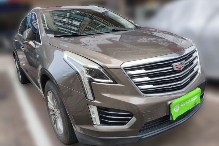 Used Cadillac XT5 2017 Anniversary Edition 28T Four-Wheel Drive Luxury Model Front Right 45 Deg