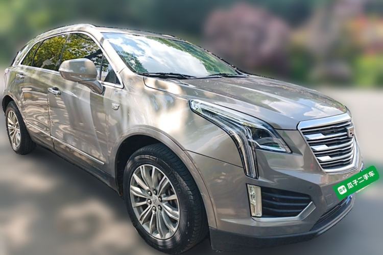 Used Cadillac XT5 2017 Anniversary Edition 28T Four-Wheel Drive Luxury Model Front Right 45 Deg