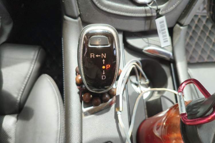 Used Cadillac XT5 2017 Anniversary Edition 28T Four-Wheel Drive Luxury Model Gear Lever