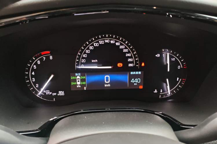 Used Cadillac XT5 2017 Anniversary Edition 25T Luxury Model Instrument Cluster
