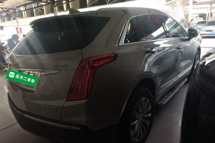 Used Cadillac XT5 2017 Anniversary Edition 28T Four-Wheel Drive Luxury Model Rear Right 45 Deg