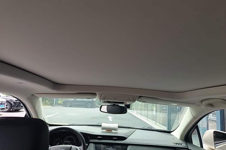 Used Cadillac XT5 2017 Anniversary Edition 28T Four-Wheel Drive Luxury Model Headliner