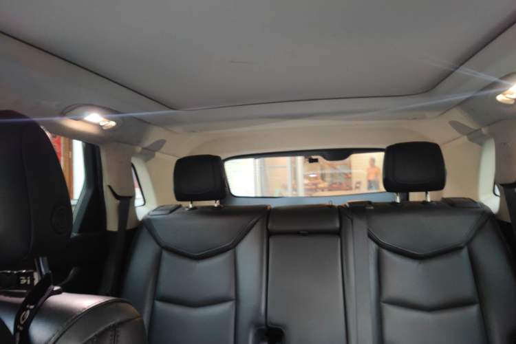 Used Cadillac XT5 2017 Anniversary Edition 28T Four-Wheel Drive Tech Model Headliner