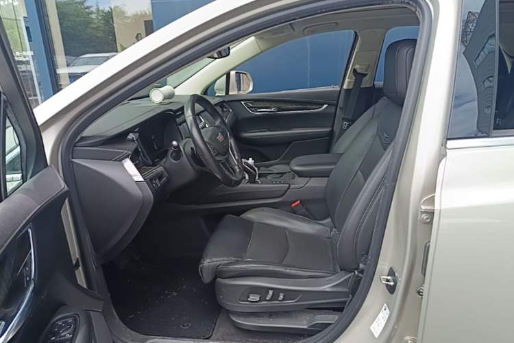 Used Cadillac XT5 2017 Anniversary Edition 28T Four-Wheel Drive Luxury Model Left Front Seat