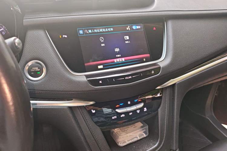 Used Cadillac XT5 2017 Anniversary Edition 28T Four-Wheel Drive Luxury Model Audio And AC Panel