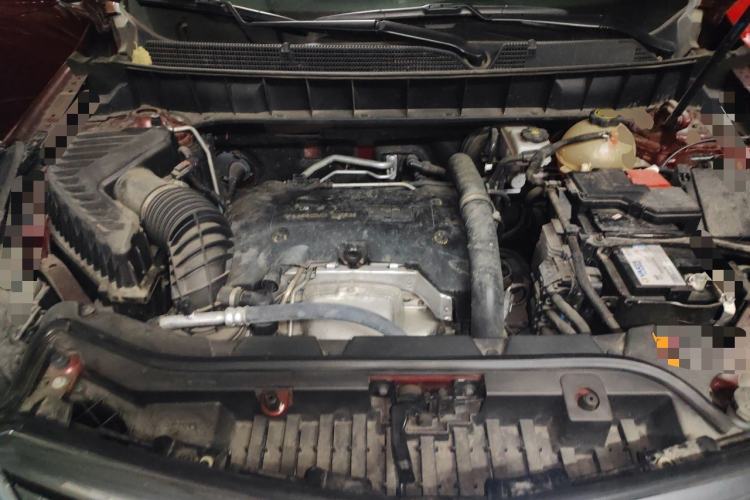Used Cadillac XT5 2017 Anniversary Edition 25T Luxury Model Engine Bay