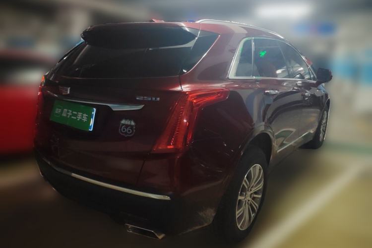 Used Cadillac XT5 2017 Anniversary Edition 25T Luxury Model Exterior 5