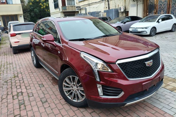 Used Cadillac XT5 2017 Anniversary Edition 25T Luxury Model Front Right 45 Deg