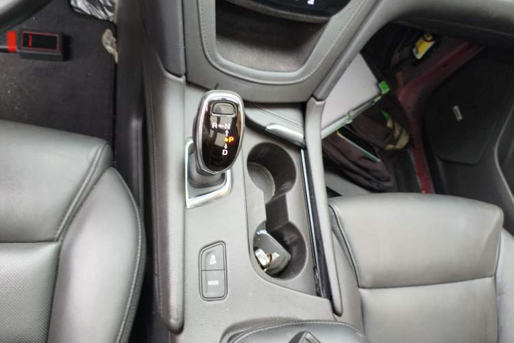 Used Cadillac XT5 2017 Anniversary Edition 25T Luxury Model Gear Lever