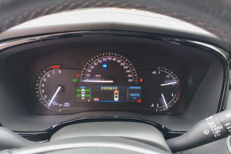 Used Cadillac XT5 2017 Anniversary Edition 25T Luxury Model Instrument Cluster