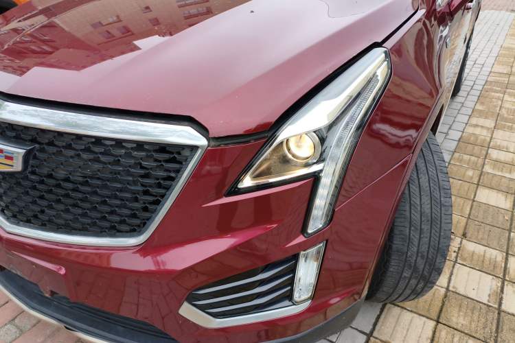 Used Cadillac XT5 2017 Anniversary Edition 25T Luxury Model Left Front Headlight