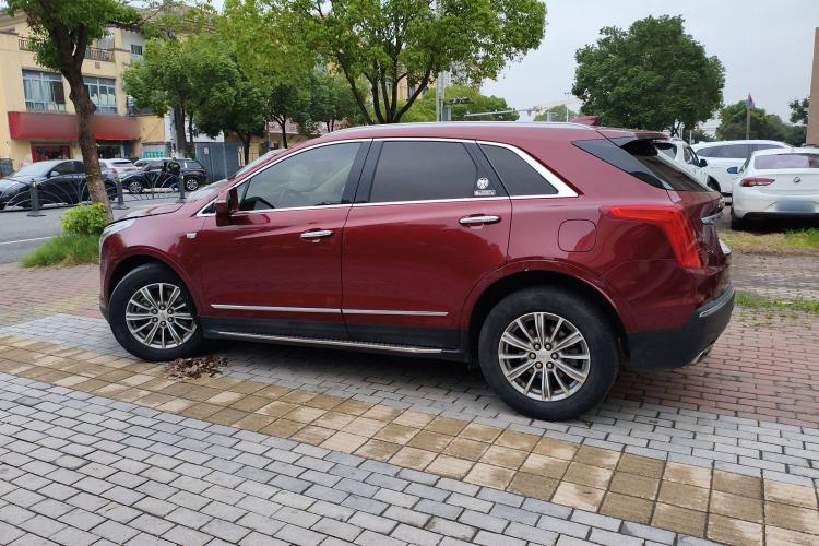 Used Cadillac XT5 2017 Anniversary Edition 25T Luxury Model Left Side