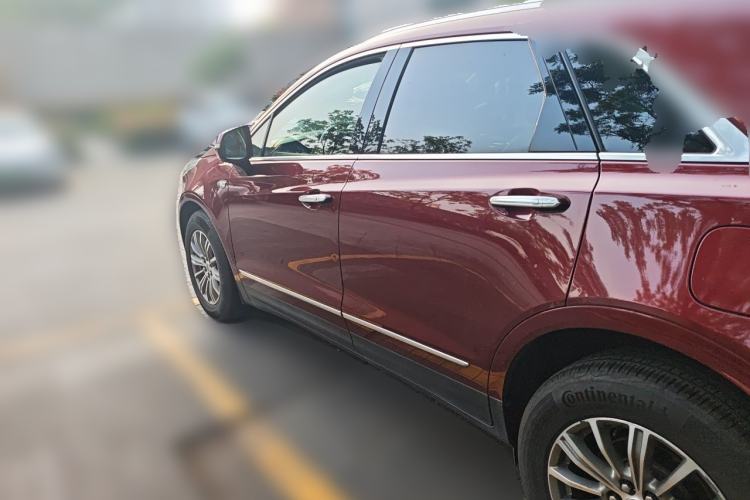 Used Cadillac XT5 2017 Anniversary Edition 28T Four-Wheel Drive Luxury Model Rear Left 45 Deg