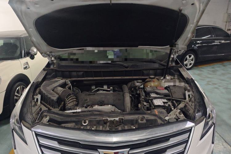 Used Cadillac XT5 2017 Anniversary Edition 25T Luxury Model Engine Bay