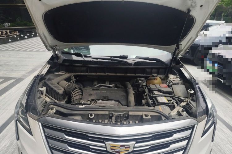 Used Cadillac XT5 2017 Anniversary Edition 25T Luxury Model Engine Bay