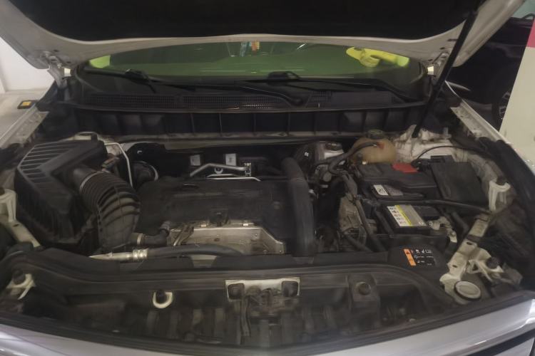 Used Cadillac XT5 2017 Anniversary Edition 28T Four-Wheel Drive Luxury Model Engine Bay