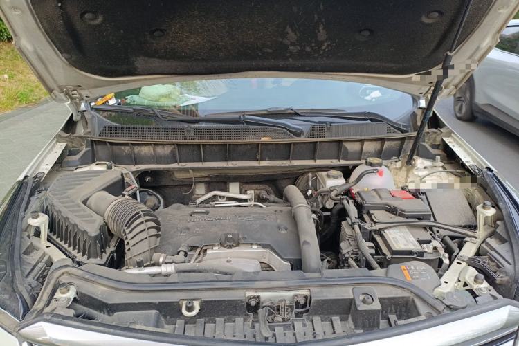 Used Cadillac XT5 2017 Anniversary Edition 25T Tech Model Engine Bay