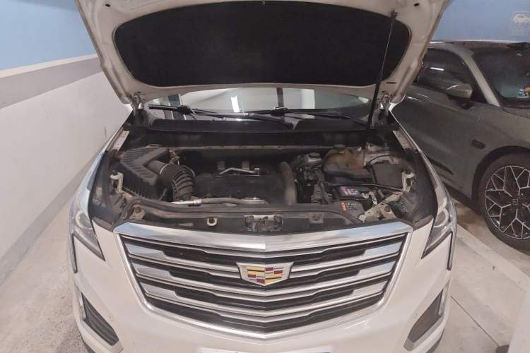 Used Cadillac XT5 2017 Anniversary Edition 25T Luxury Model Engine Bay