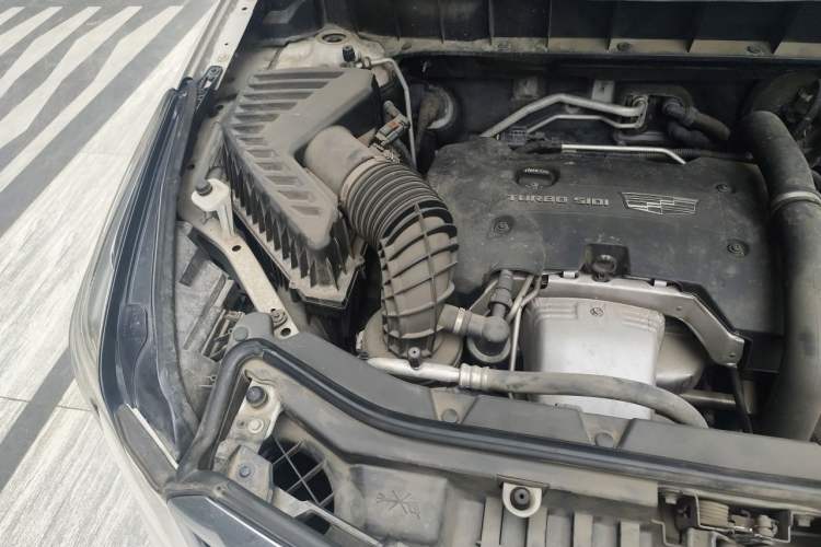 Used Cadillac XT5 2017 Anniversary Edition 25T Luxury Model Engine Bay Right