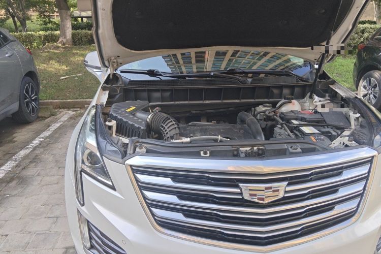 Used Cadillac XT5 2017 Anniversary Edition 25T Luxury Model Engine Bay Right