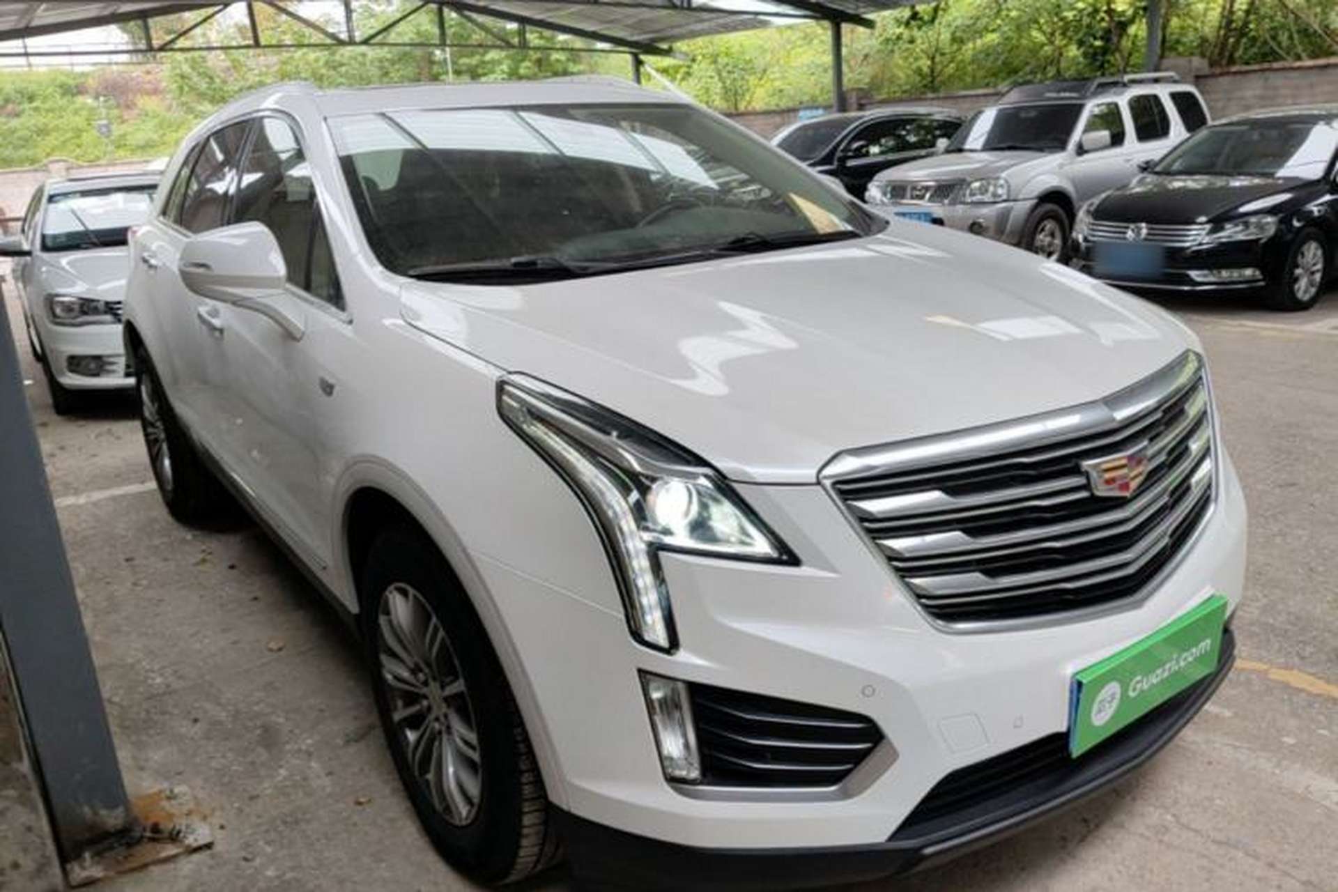 Used Cadillac XT5 2017 Anniversary Edition 25T Luxury Model Exterior 1