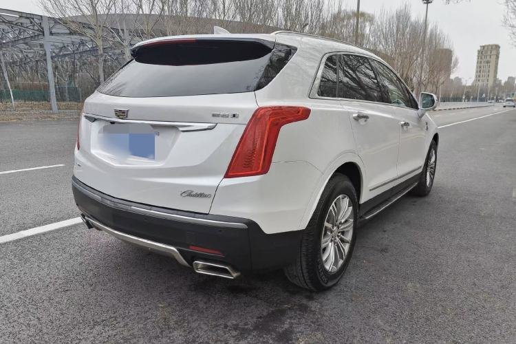 Used Cadillac XT5 2017 Anniversary Edition 28T Four-Wheel Drive Luxury Model Exterior 3