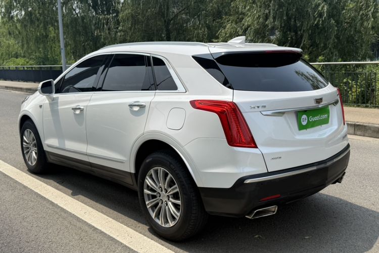 Used Cadillac XT5 2017 Anniversary Edition 28T Four-Wheel Drive Luxury Model Exterior 6