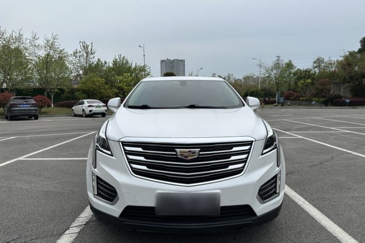 Used Cadillac XT5 2017 Anniversary Edition 28T Four-Wheel Drive Luxury Model Exterior 6