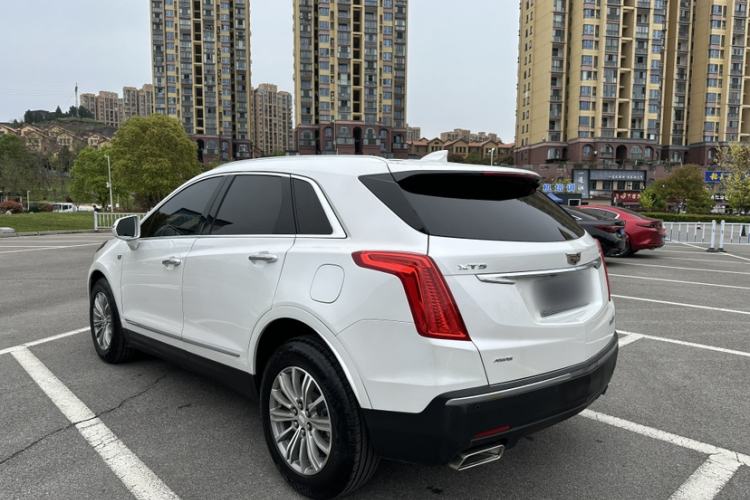 Used Cadillac XT5 2017 Anniversary Edition 28T Four-Wheel Drive Luxury Model Exterior 9