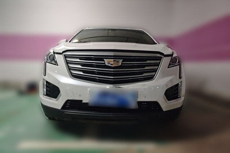 Used Cadillac XT5 2017 Anniversary Edition 25T Luxury Model Front
