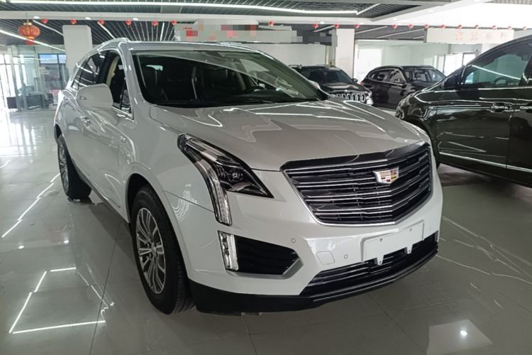 Used Cadillac XT5 2017 Anniversary Edition 28T Four-Wheel Drive Luxury Model Front Right 45 Deg