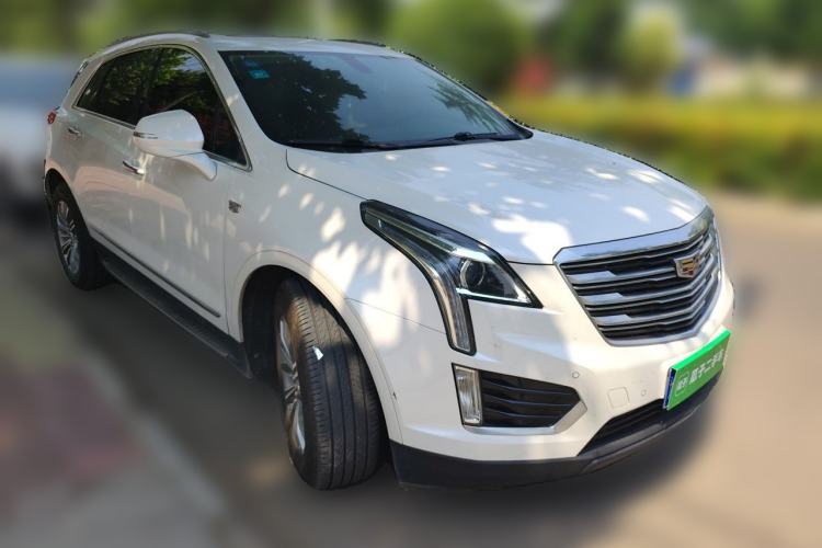 Used Cadillac XT5 2017 Anniversary Edition 25T Luxury Model Front Right 45 Deg