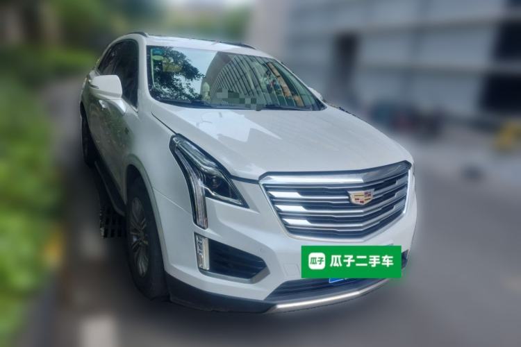 Used Cadillac XT5 2017 Anniversary Edition 28T Four-Wheel Drive Luxury Model Front Right 45 Deg