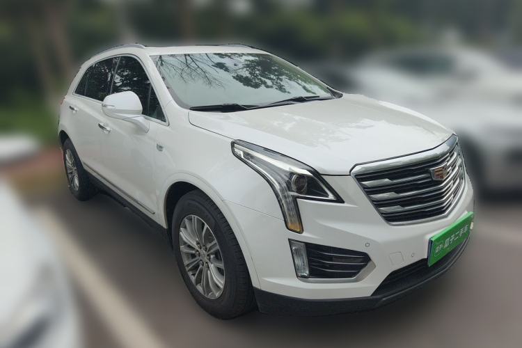 Used Cadillac XT5 2017 Anniversary Edition 25T Luxury Model Front Right 45 Deg