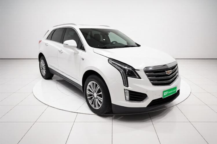 Used Cadillac XT5 2017 Anniversary Edition 25T Luxury Model Front Right 45 Deg