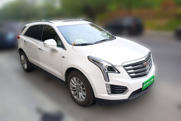 Used Cadillac XT5 2017 Anniversary Edition 25T Tech Model Front Right 45 Deg