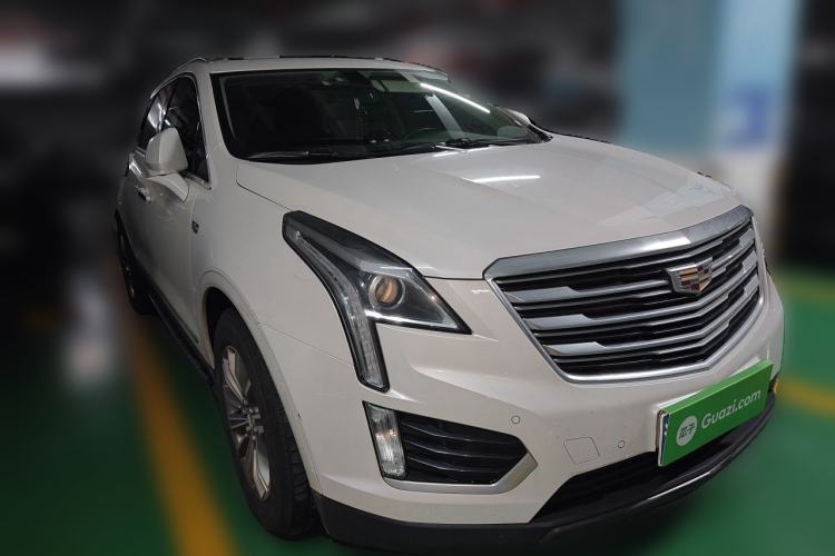Used Cadillac XT5 2017 Anniversary Edition 25T Luxury Model Front Right 45 Deg