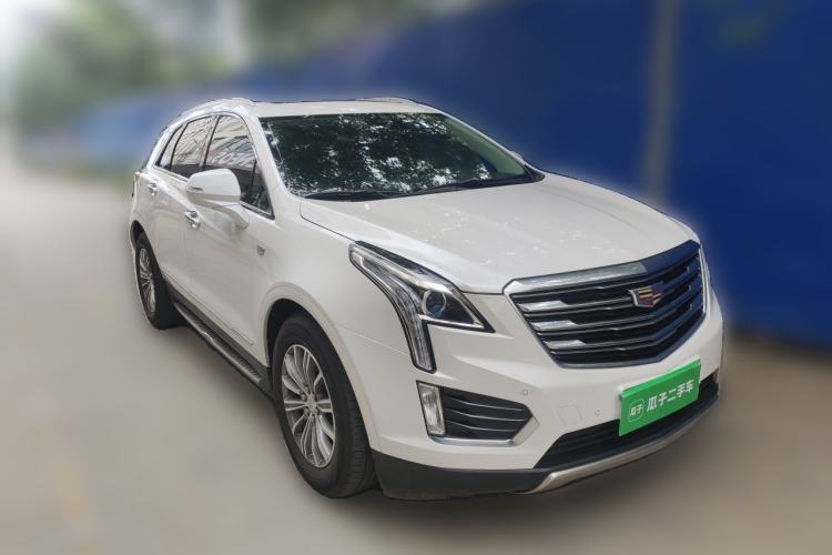 Used Cadillac XT5 2017 Anniversary Edition 25T Luxury Model Front Right 45 Deg